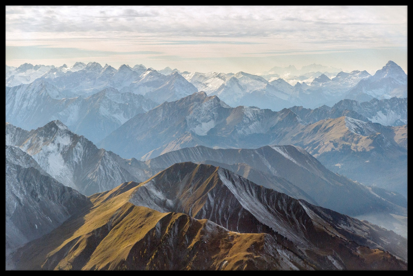 Misty Mountain Peaks juliste
